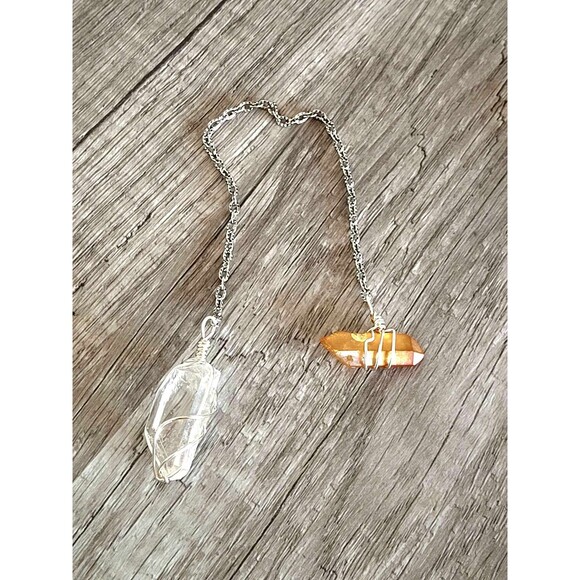 Clear Quartz Crystal Point Pendulum, Dowsing Pendulum, Healing Quartz Pendulum - Picture 7 of 8